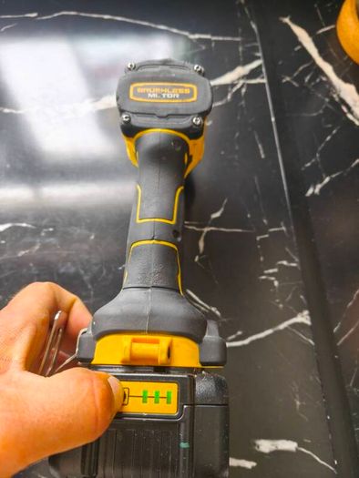 DeWalt impactor