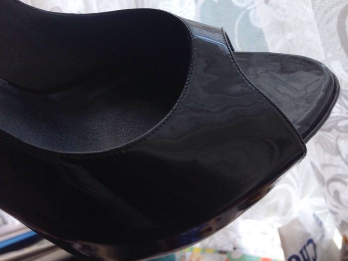 LK Bennett heels