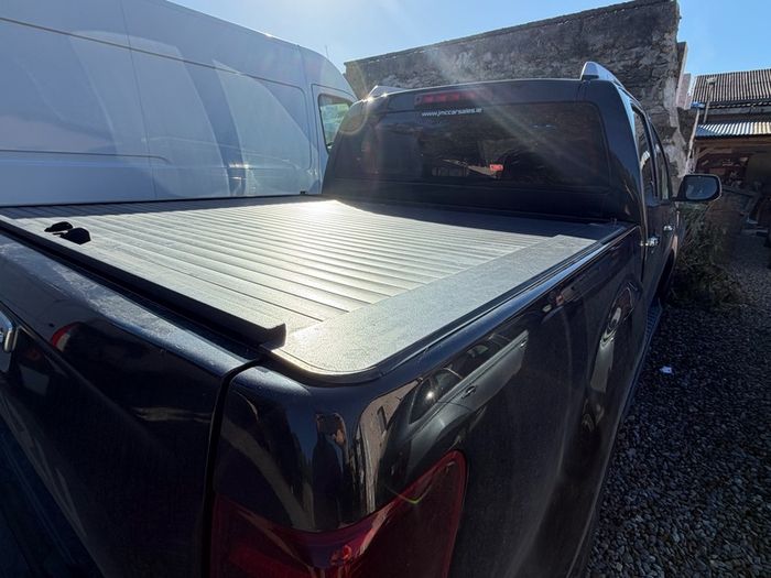 Isuzu dmax roller shutter