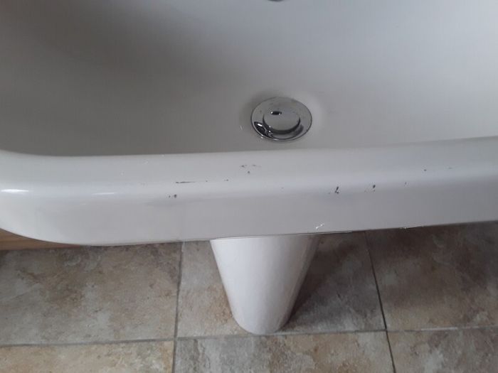 white sink
