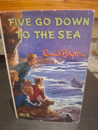 Famous Five hardback