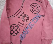 boy's top.age7/8