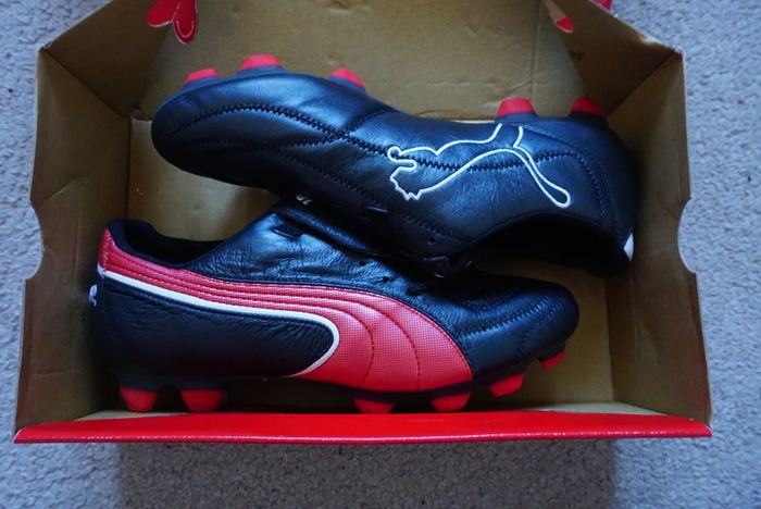 Football Boots Puma King Exec Black/Red (2007) Size 7UK FG
