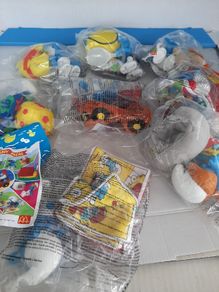 New unopened 2002 Smurfs collectables