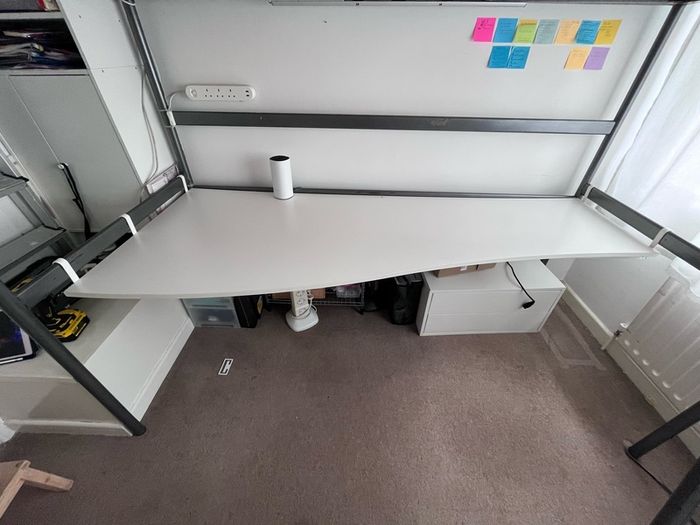 desk for IKEA SVARTA bed