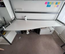 desk for IKEA SVARTA bed