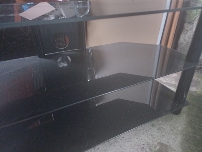 Glass TV/entertainment stand