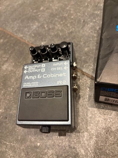 Boss IR-2 Amp and Cabinet Simulator Pedal with Box