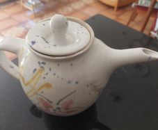 Large Pottery Tea Pot