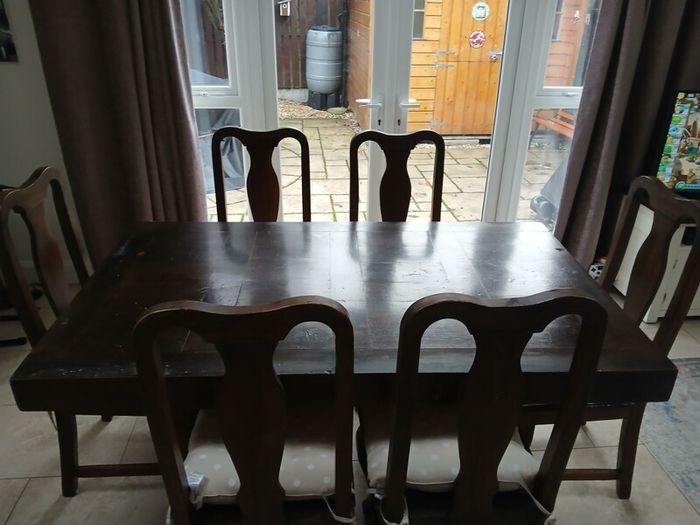 Table and 6 chairs