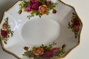 Reduced Royal Albert Old country roses dish
