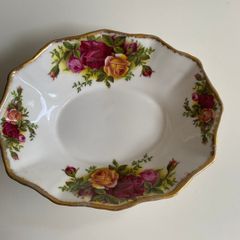Royal Albert Old country roses dish