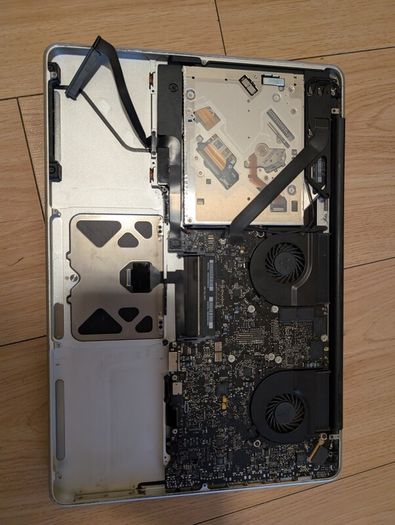MacBook for parts A1286