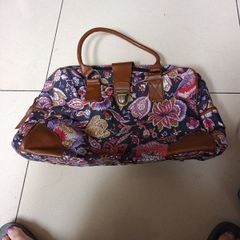 Travel Bag. S- 18-19"  x 11-12"