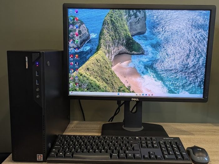 AMD Ryzen 3 4300G 16GB RAM 24" LCD 512GB NVMe Win 11 Office Pro 24 Wifi Bluetooth