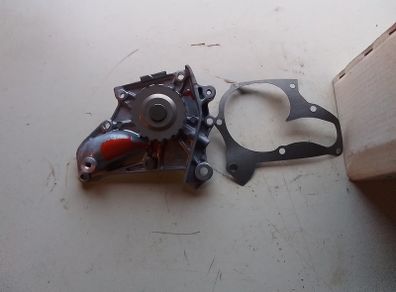 Toyota Camry 1982 Water Pump.