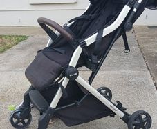 Zummi travel buggy