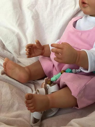 22 Inches 55 cm So Really Cute Cuddly Reborn Baby Doll Silicone Vinyl Full Body Realistic Newborn