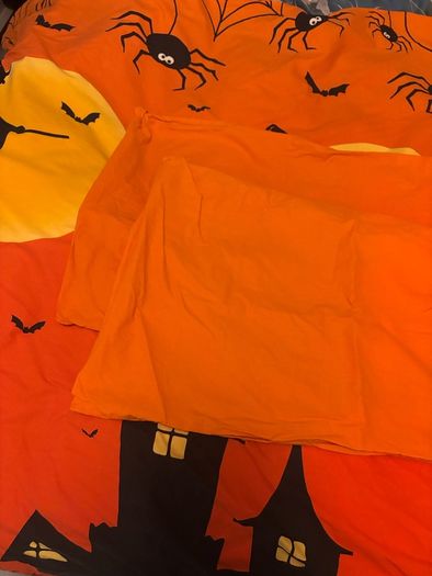 double bed linen. Halloween theme