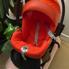 Cybex Cloud Z2 i-Size Baby Car Seat + ISOFIX Base Z2