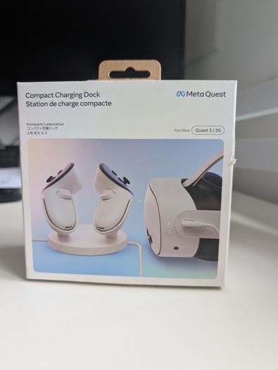 Meta Quest Compact Charging Dock