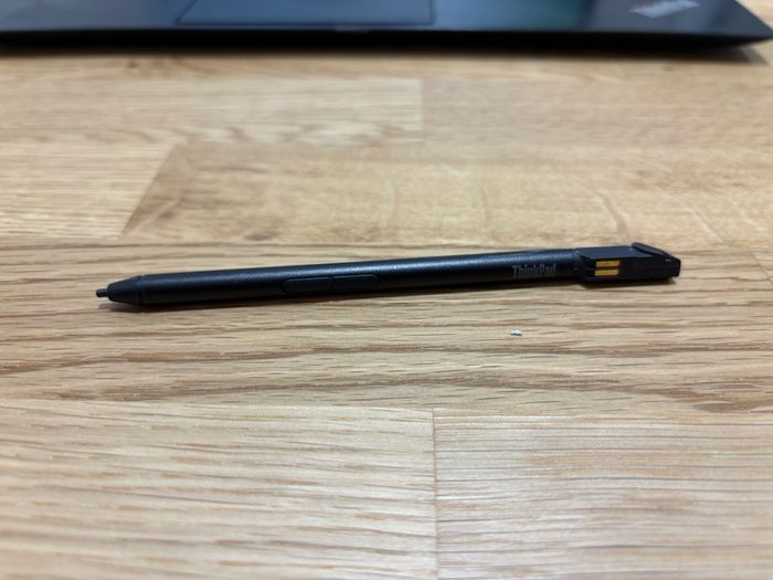 Thinkpad X1 Yoga gen1 , i5 ,8gb ram, no ssd , touchscreen , pen