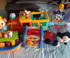 Toy bundle and chair
