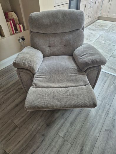 Grey Recliner - Electric - Needs To Be Gone By Tuesday