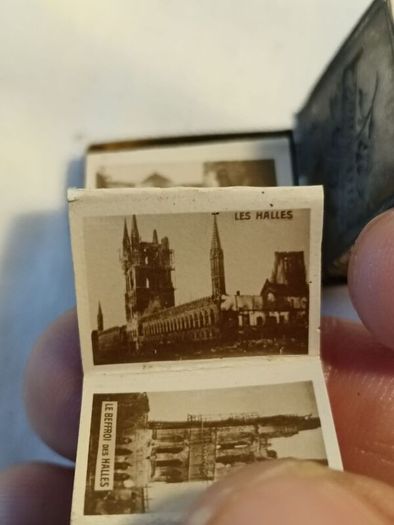 WW1 Photo Souvenir Pendant.