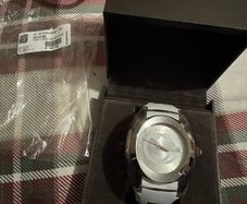 Gucci "Sync" watch - New with box