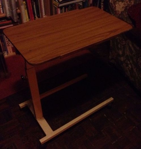 Adjustable bedside trolley