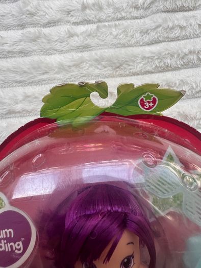 Strawberry Shortcake Sweet Beats Doll Plum Pudding Damaged Box Please see photos