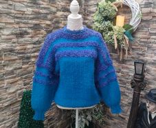 Chunky Blue and purple sweater 80s batwing Medium