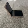 samsung galaxy Z flip 4 Image 3