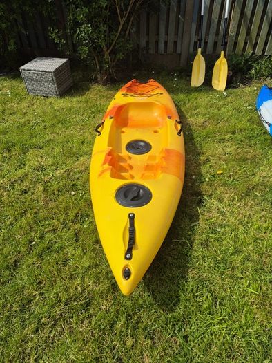 Kayaks - sit on Kayak for 1 person, 2 available, include 2 paddles & 3 Helley Hanson Life Jackets ( Size Large, Extra Small & Xx small)