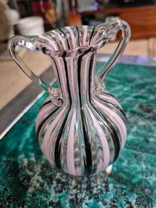 Glass vase