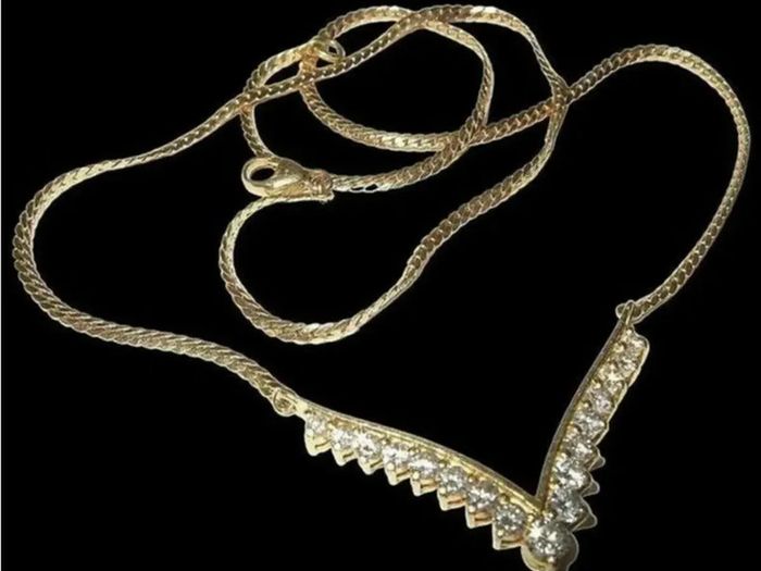 Vintage 18ct Yellow Gold Diamond Necklace