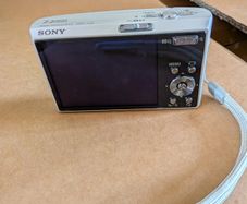 Sony DSC-T30 Cybershot Camera