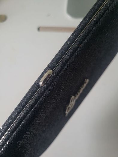 Guess wallet
