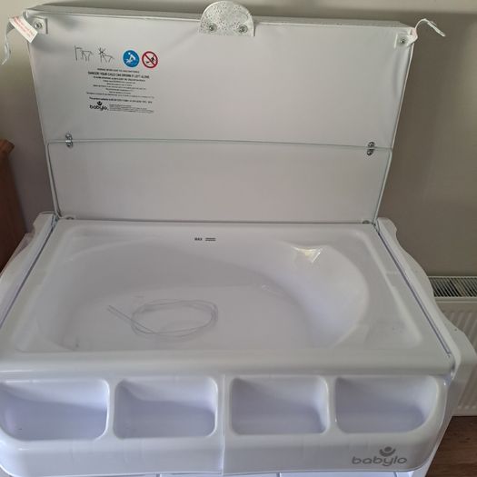 Babylo Changing Table