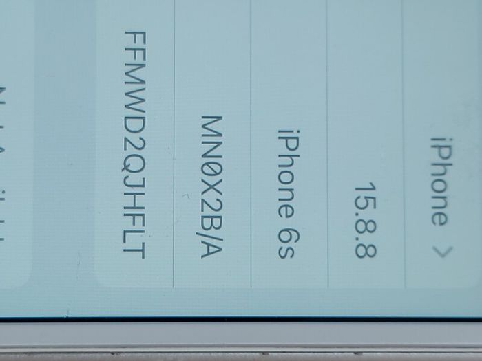Apple Iphone 6s, White, 32GB, Battery Life 83 percent, Excellent condition