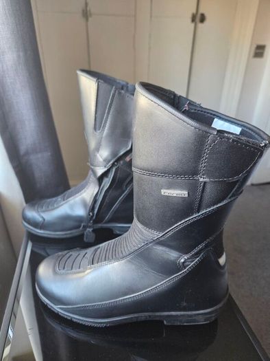 Forma Motorbike Boots size6 (39)