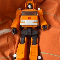 Transformers Masterpiece Grapple