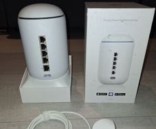 Ubiquiti UniFi Dream Machine (UDM) All-in-One Home Router