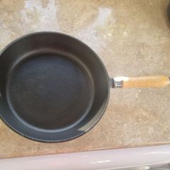Cast Iron Frying Pan 26cm
