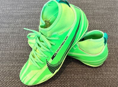 Nike football boots 5.5 uk 38.5 eu