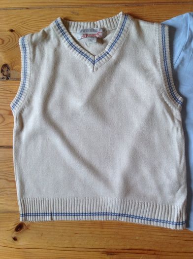 Age 3 Sleeveless Jumper & Top