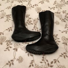 MBT Boots size EU-35, UK-2,5