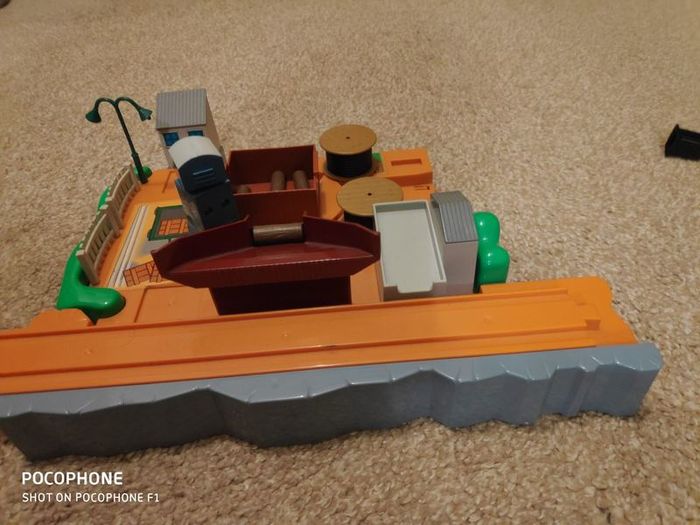 Thomas and friends battery powered big set