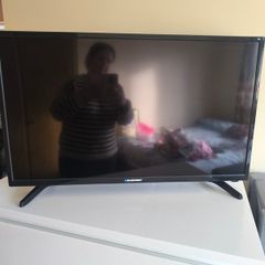 32 inch TV